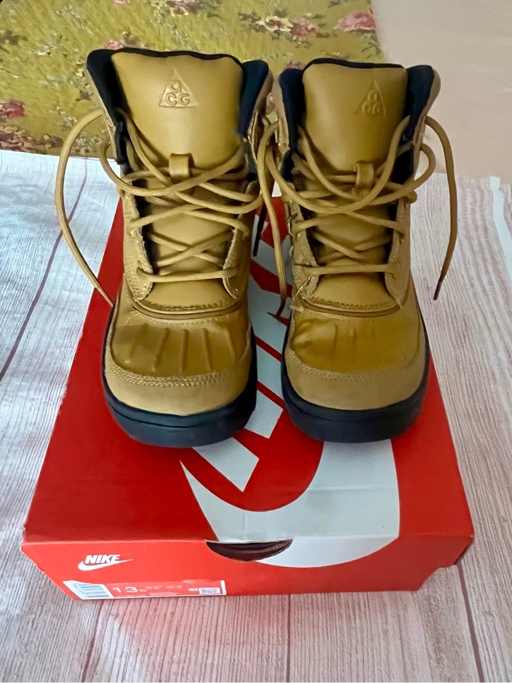 Nike ACG Kids Ankle Boots Leather Lace Up Tan/Black US 13C EU 31 IH7684-700